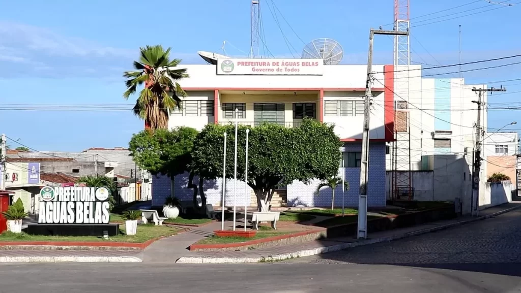 Prefeitura de Águas Belas confirma demissão de motorista e profissional de enfermagem 