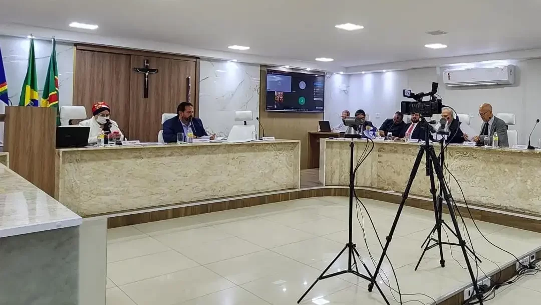 Câmara de Arcoverde nega extraordinária e desconta salário de vereadores faltosos
