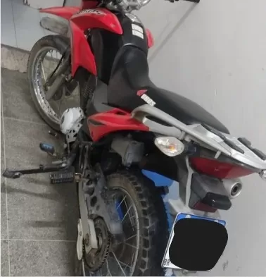 Empinando moto em Águas Belas