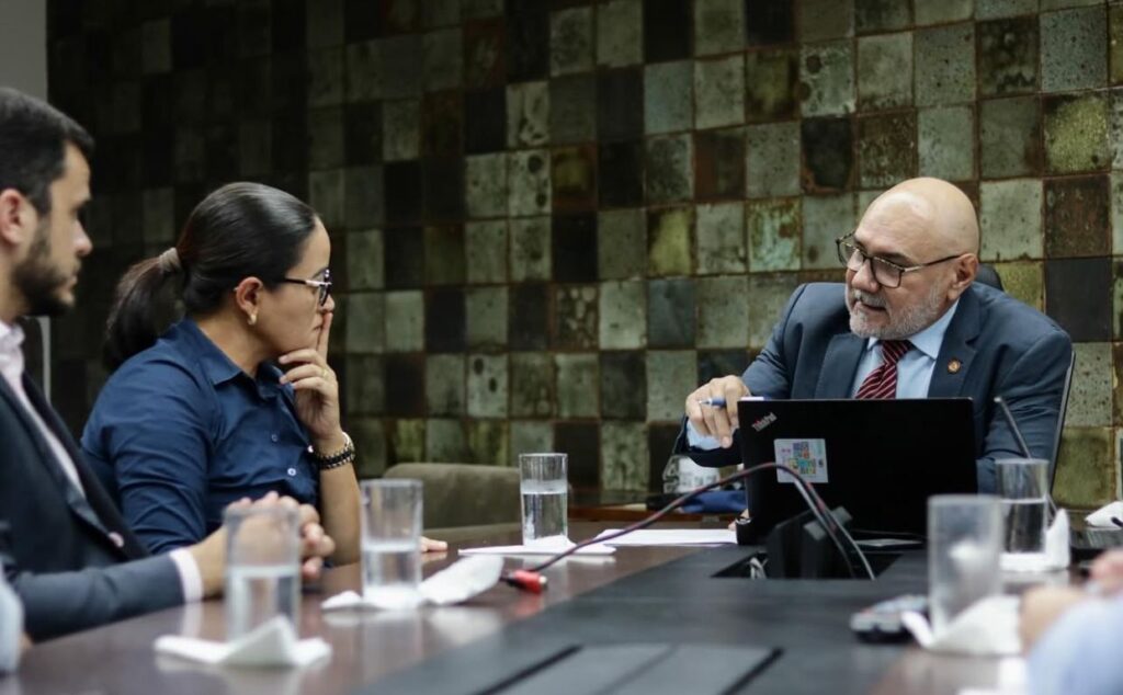 UFPE apresenta convênio do Nemip