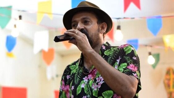 Poesia e cultura à feira livre