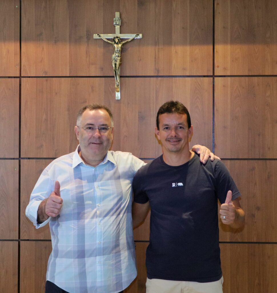 Zeca Cavalcanti conquista apoio  de João Taxista