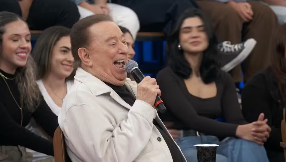 Altas Horas homenageia Raul Gil