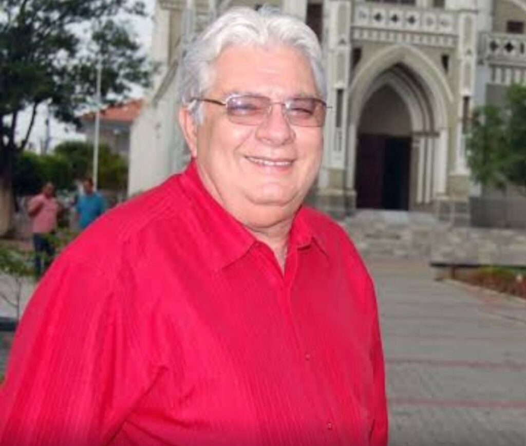 Ex-prefeito de Afogados da Ingazeira