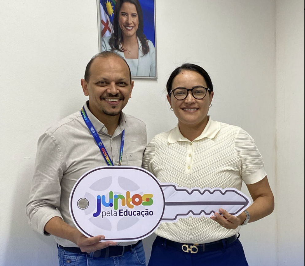 Sertânia recebe novos ônibus