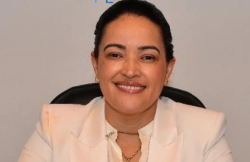 Prefeita de Sertânia muda de partido