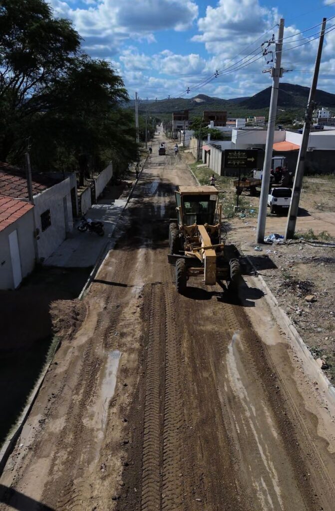Intervenção na Rua da UPE em Arcoverde