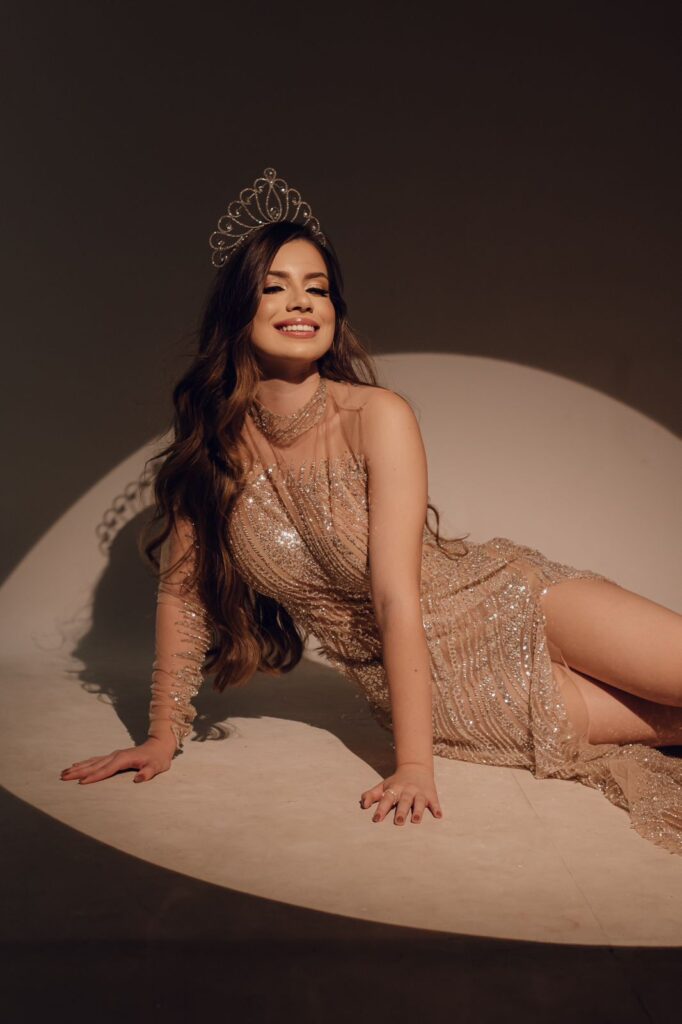 Sabrina Tavares é a Miss Arcoverde