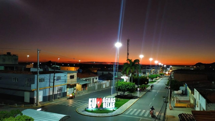 Homem ferido por disparo de arma