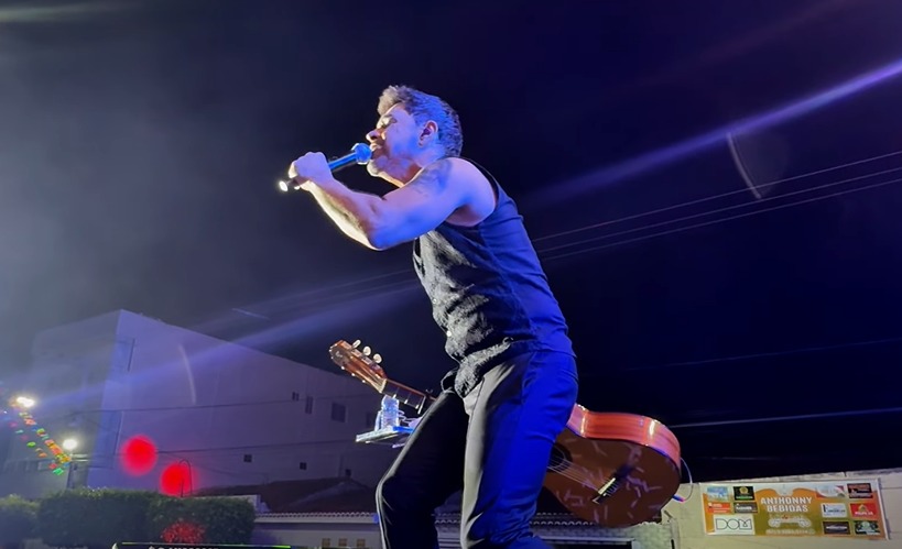 Zezé di Camargo festa de Ibimirim