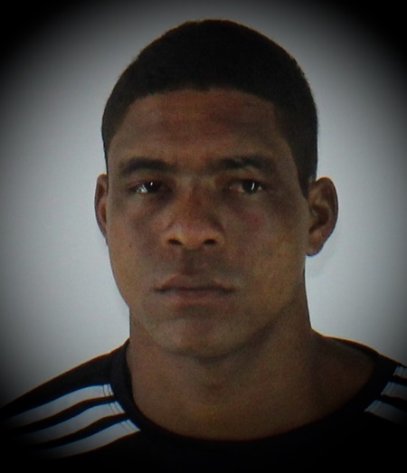 Homem assassinado a tiros na Pedra 