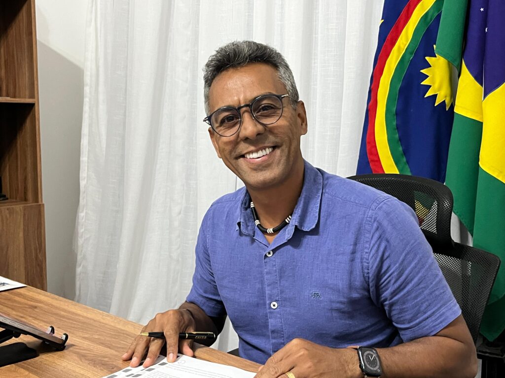 Prefeitura de Pesqueira antecipa pagamento 