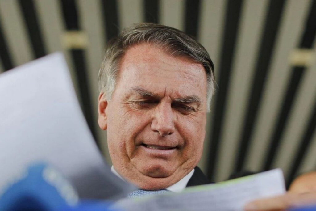 Bolsonaro comenta decisão dos Estados Unidos 