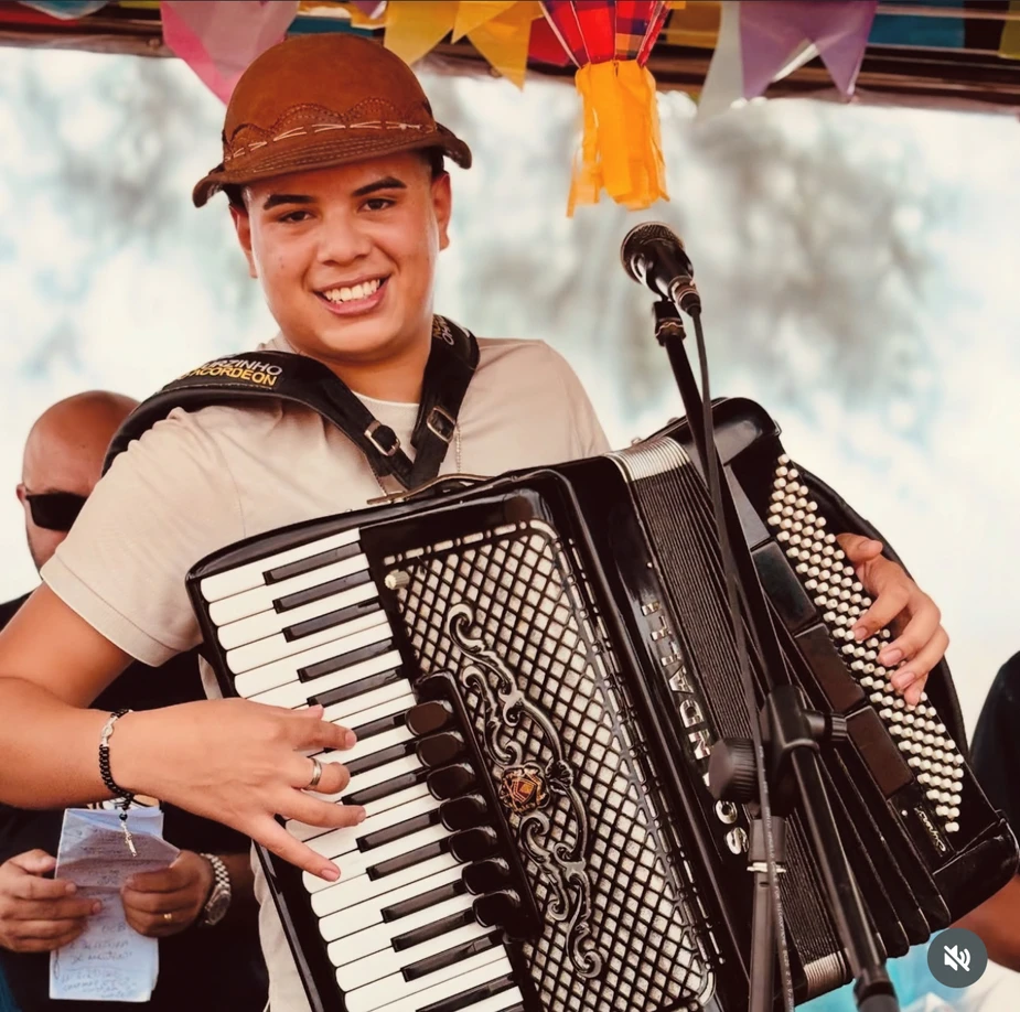 Sanfoneiro arcoverdense teve sanfona roubada