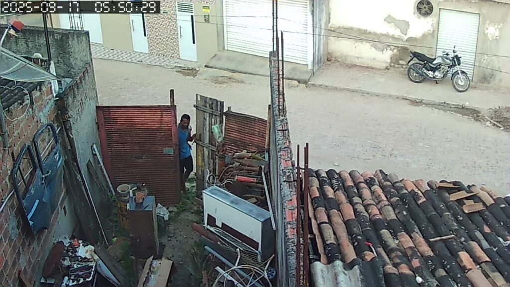 Veja furto de moto em Arcoverde