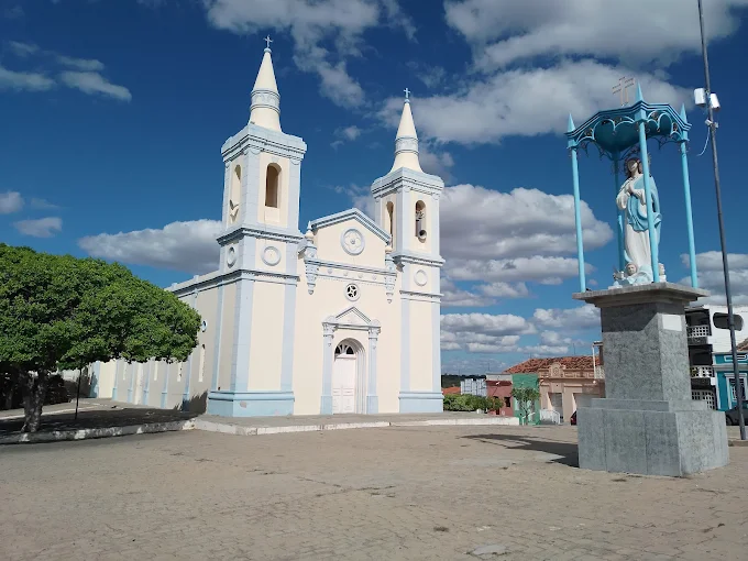 Paróquia de Sertânia problemas estruturais 