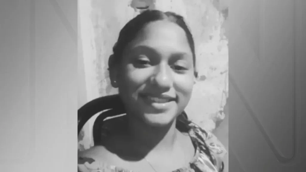 Jovem morreu após ser agredida por colegas 