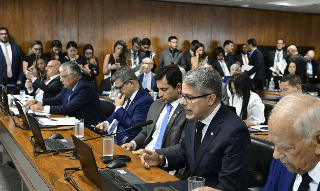 CCJ do Senado rejeitou PEC da Blindagem