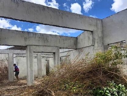 Ordem de serviço para retomada de obra em Arcoverde