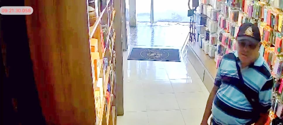 Homem rouba celular em Arcoverde