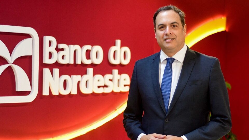Paulo Câmara deixou Banco do Nordeste 