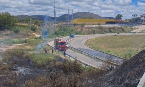 Incêndio na BR 232 em Arcoverde