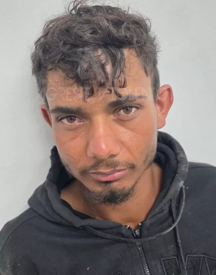 Homem preso em Caetés 