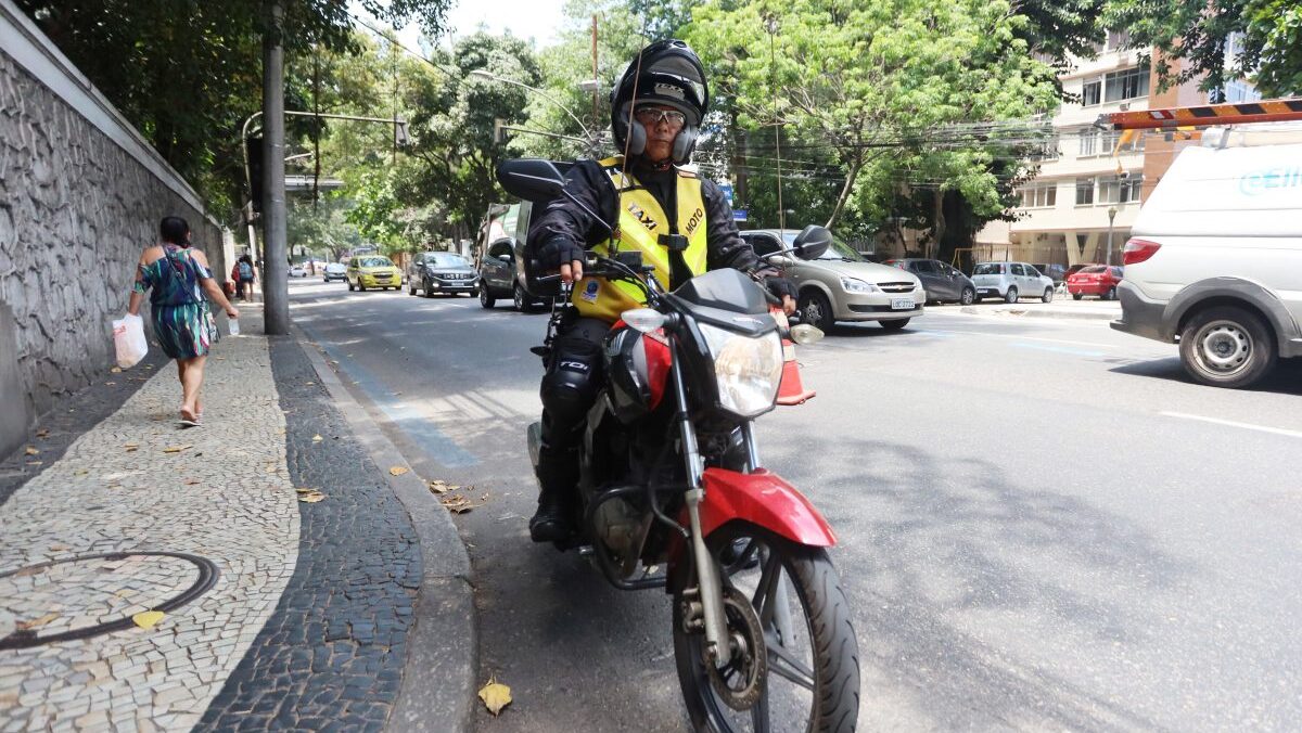 Arcotrans regulamenta transporte por aplicativo em motos e estabelece regras para operação em Arcoverde