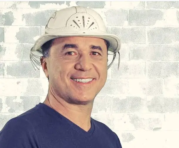 João Campos firma posição