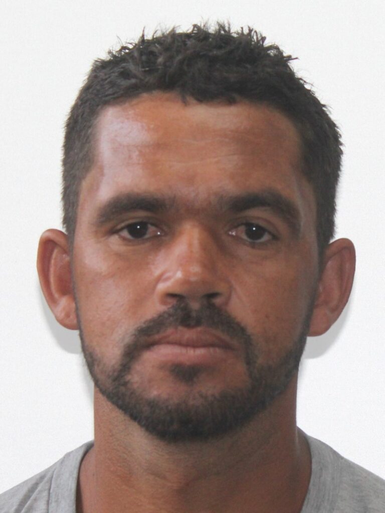 Dupla executa homem em Tupanatinga