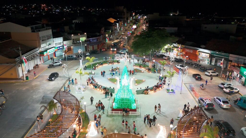 Praça revitalizada em Pesqueira 