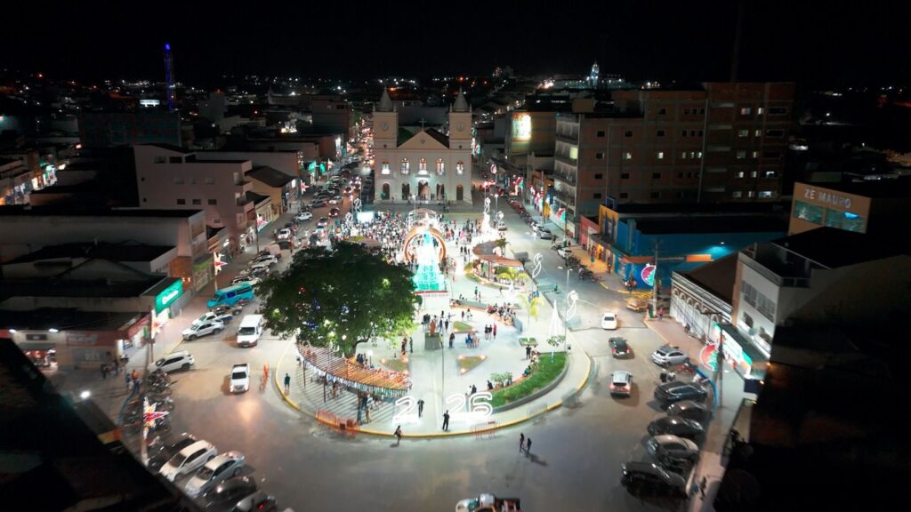 Praça revitalizada em Pesqueira 