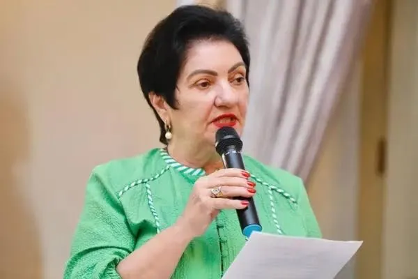 Explicar atraso de salários em Floresta