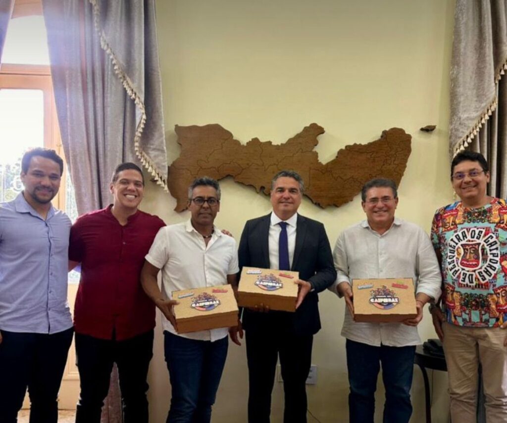 Pesqueira fortalece articulações para o Carnaval