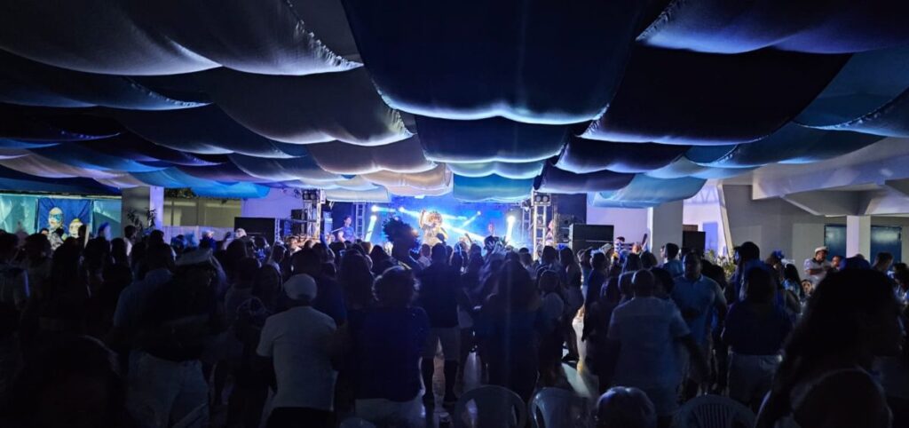 Baile Azul e Branco do Sesc