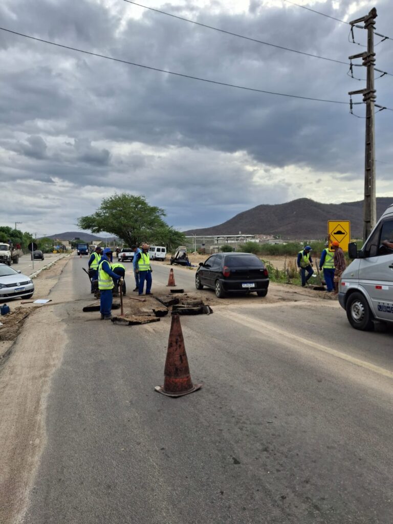 DER implantação de semáforos em Arcoverde