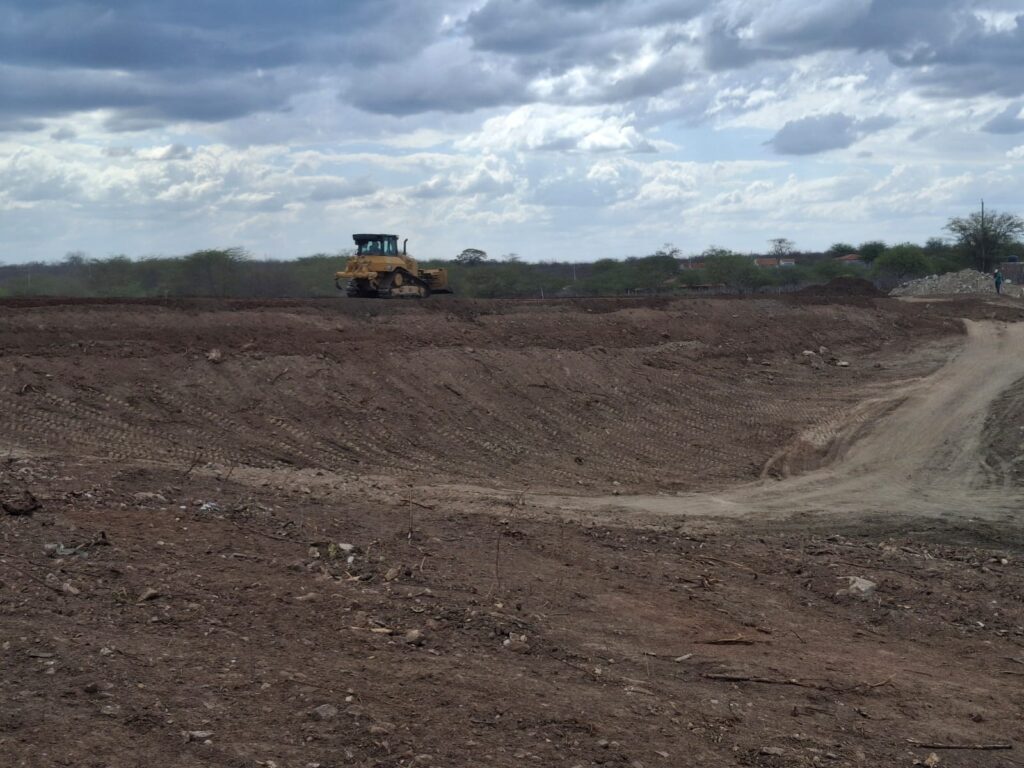 Barragem sítio Pinheiro em Sertânia