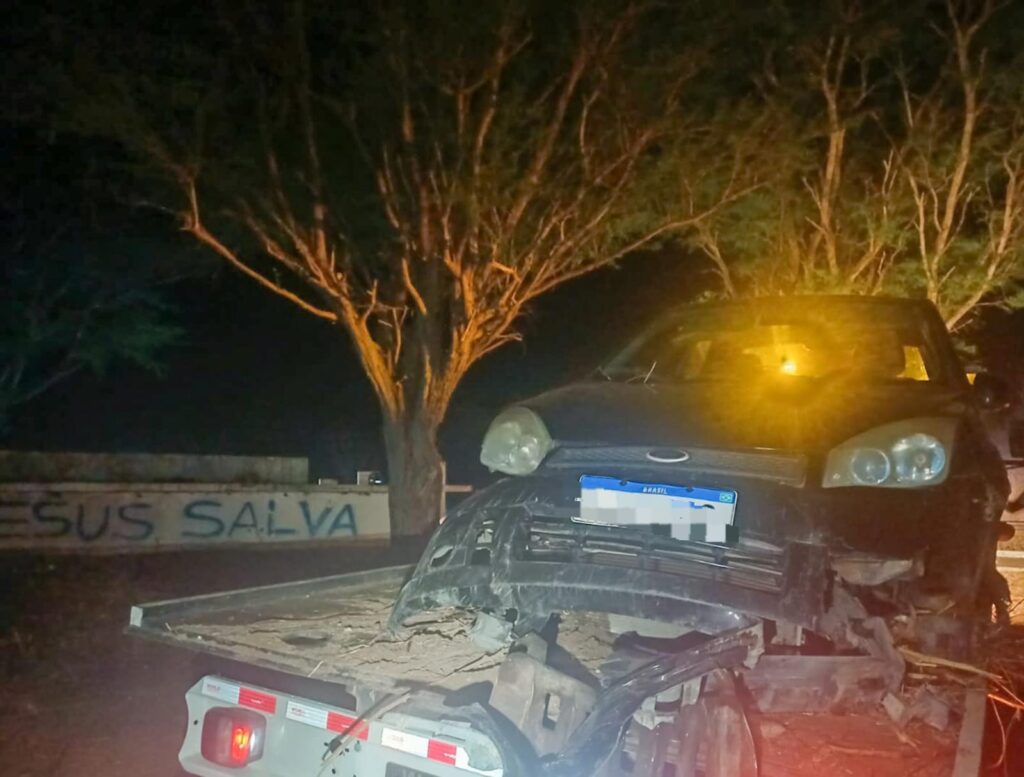 Carro roubado recuperado em Arcoverde