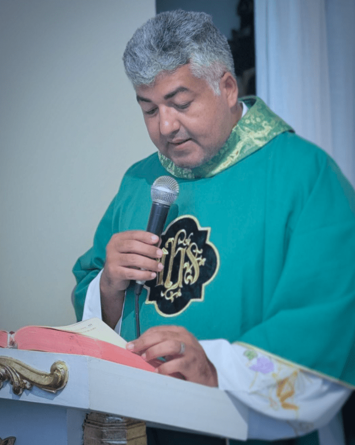 Padre Benevaldo na Reitoria São Miguel