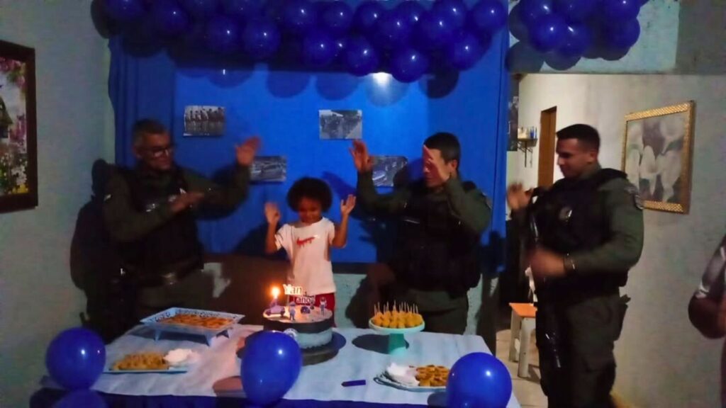 PMs participam de aniversário em Pesqueira