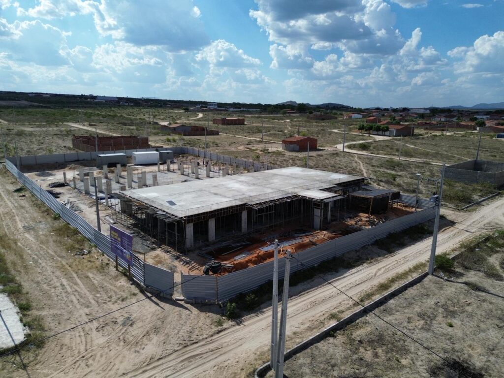 Investimentos e obras educação de Ibimirim