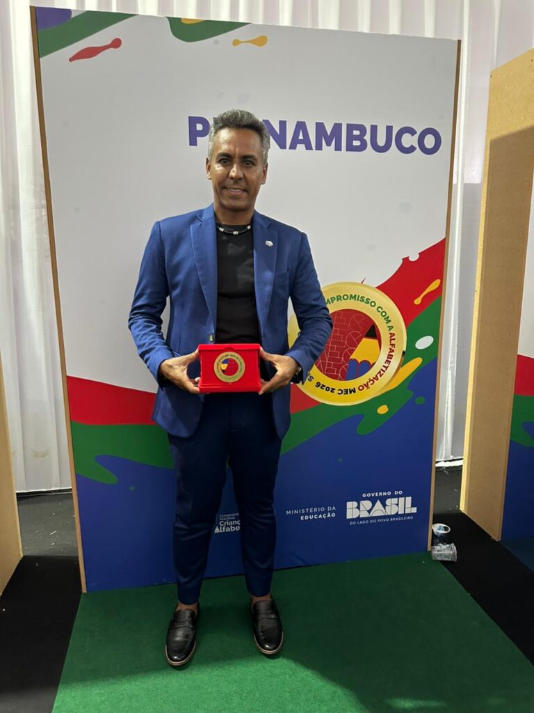 Pesqueira destaque nacional na educação