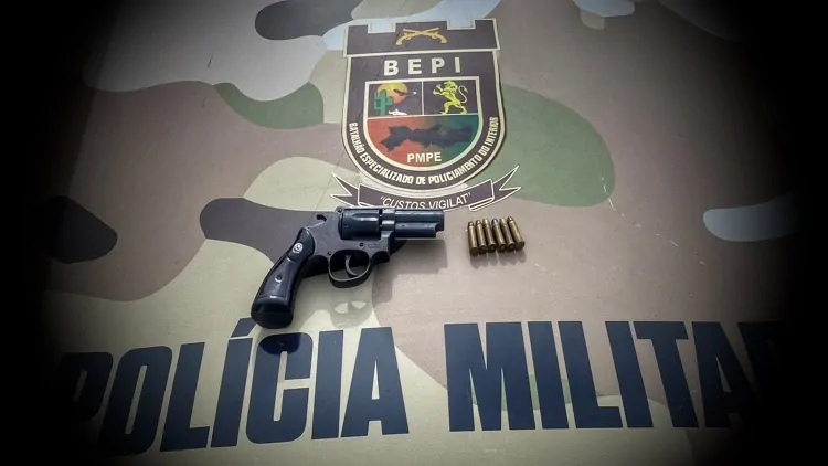 Posse ilegal de arma em Ibimirim