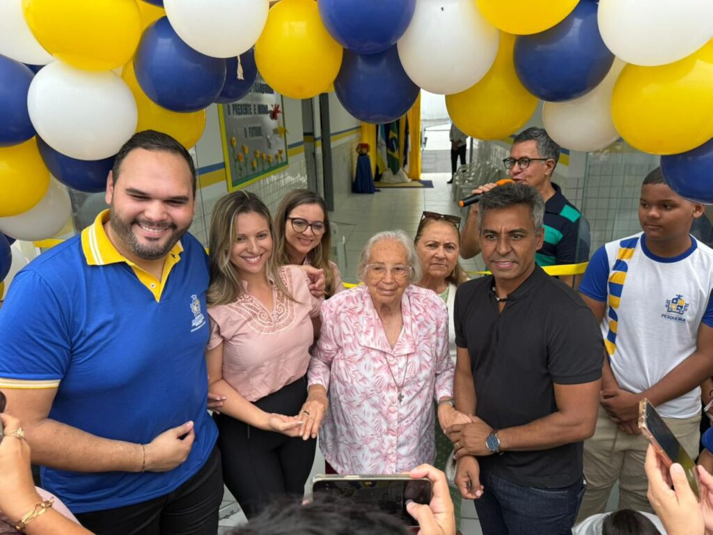 Reinuguração escola municipal de Pesqueira