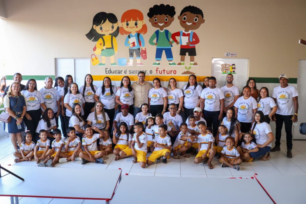 Reconstrução e ampliação de escola em Ibimirim