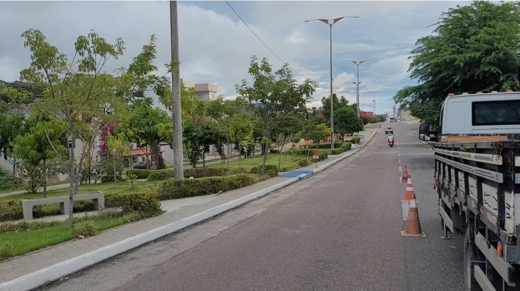 Instalação de radares de velocidade da Arcotrans 