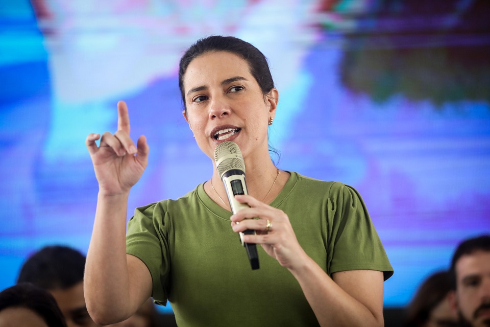 Xadrez político desafia Raquel Lyra a definir chapa majoritária