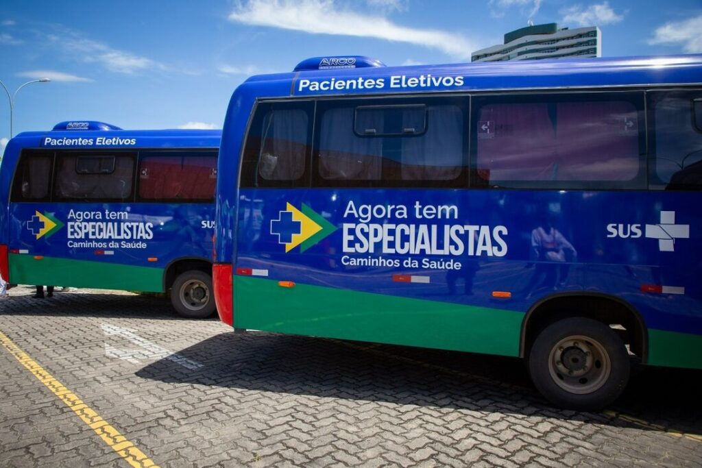 Micro-ônibus para saúde de Arcoverde
