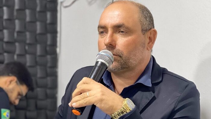 Polícia prende vereador de Alagoinha, esposa e assessor durante investigação sobre morte de Ezinho Construção