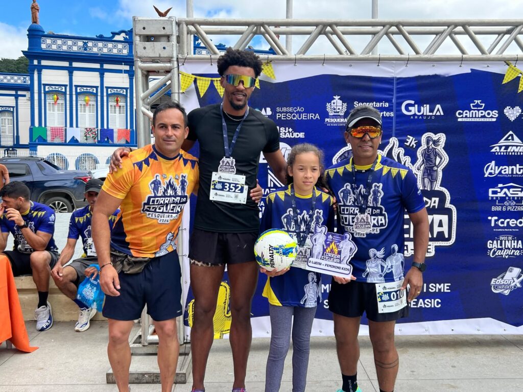 Tradicional corrida da fogueira em Pesqueira
